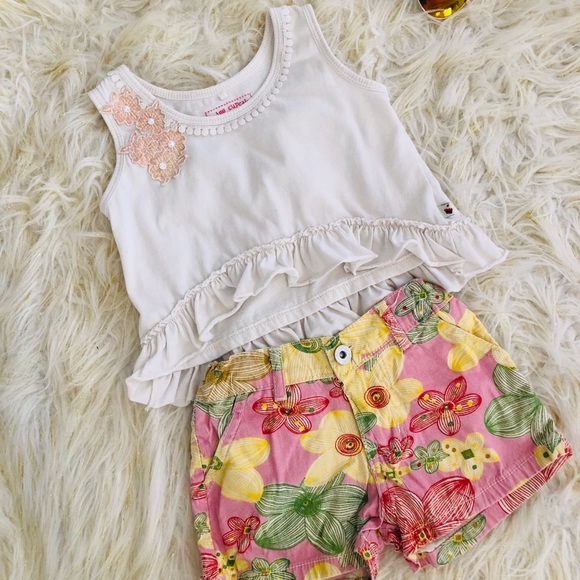 Other - FINAL PRICE! Sleeveless Top and Floral Shorts Set